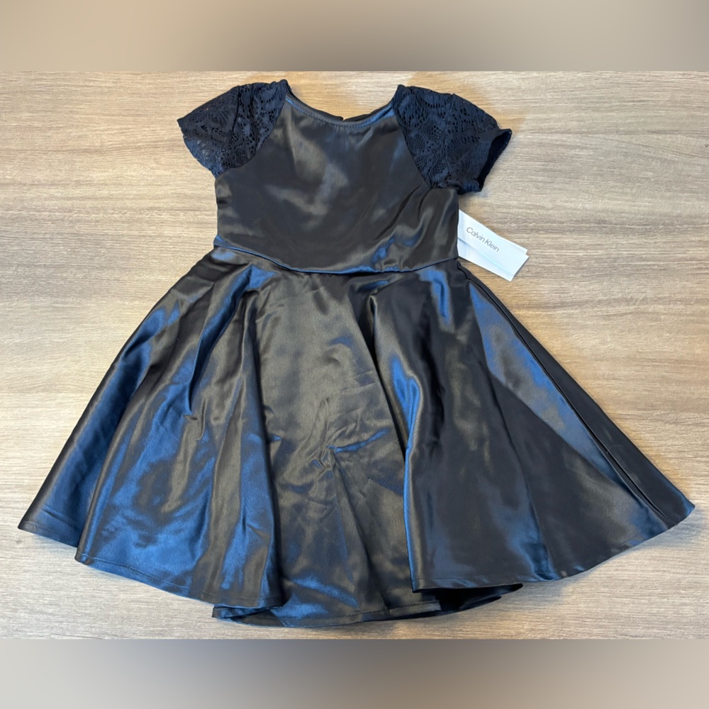 Calvin Klein BNWT Elegant Girl’s Dress, Black, Size 4T. - Picture 5 of 7